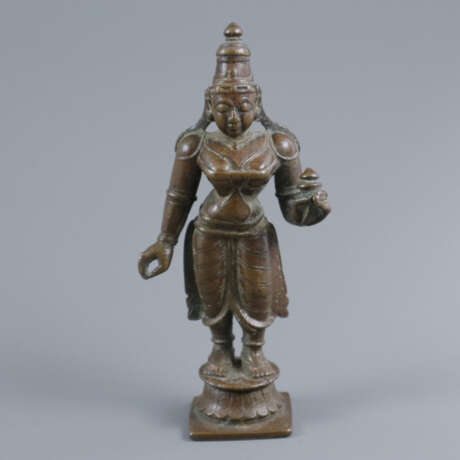 Figur der stehenden Lakshmi - Indien, ca. 19.Jh., … - фото 1