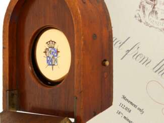 Taschenuhr: einzigartige Patek Philippe Taschenuhr mit emailliertem Adelswappen und Minutenrepetition, verkauft an Tiffany 1901, mit besonderer Originalbox und Stammbuchauszug