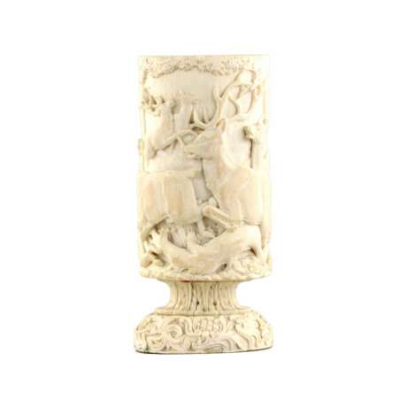 Ivory pencil holder with a hunting scene. Ivory Eclecticism At the turn of 19th -20th century - photo 3