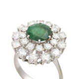 Ring mit 1 Smaragd und Brillanten - фото 5