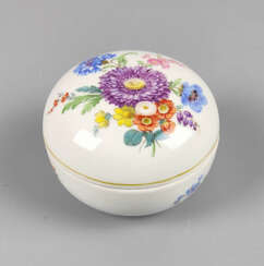 Meissen Deckeldose *Blumenbouquet*