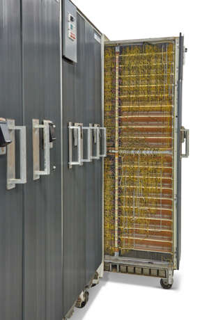 AN IBM 7090 MAINFRAME COMPUTER - photo 16