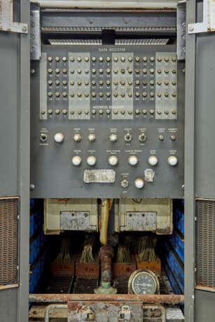 AN IBM 7090 MAINFRAME COMPUTER - photo 17