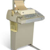 A TELETYPE ASR 33 - Foto 2