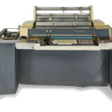 A BURROUGHS L5000 CALCULATING MACHINE - Foto 1