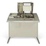 A TELETYPE ASR 35 - photo 2