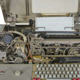 A TELETYPE ASR 35 - photo 4