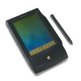 AN APPLE NEWTON MESSAGEPAD - Foto 2