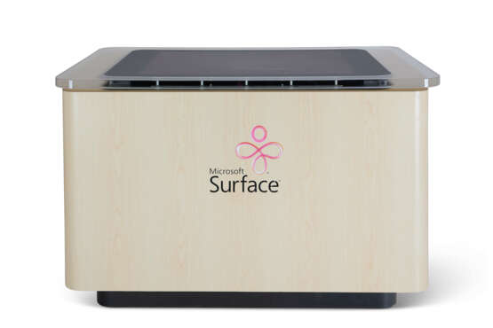 A MICROSOFT SURFACE TABLETOP (ALSO KNOWN AS PIXELSENSE) - Foto 1