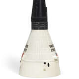 A THREE-PIECE SCALE MODEL OF THE GEMINI CAPSULE - фото 3