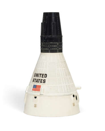 A THREE-PIECE SCALE MODEL OF THE GEMINI CAPSULE - photo 7