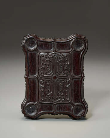 A RARE BRONZE RECTANGULAR RITUAL FOOD VESSEL, FANGDING - Foto 5