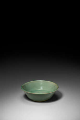 A LONGQUAN CELADON BRUSH WASHER - фото 1