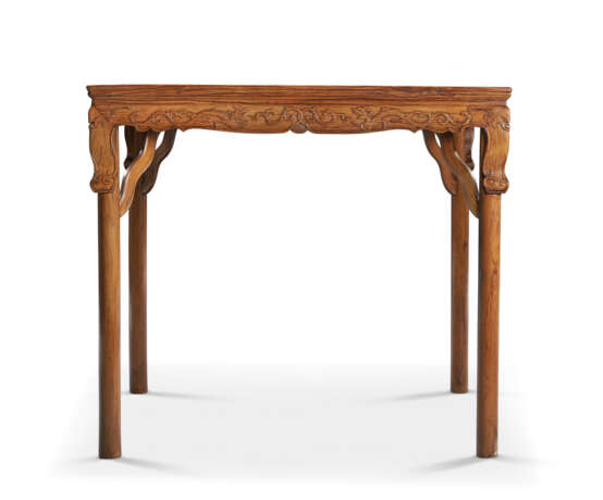 A VERY RARE HUANGHUALI SQUARE DEMOUNTABLE-STYLE CORNER-LEG TABLE - фото 3