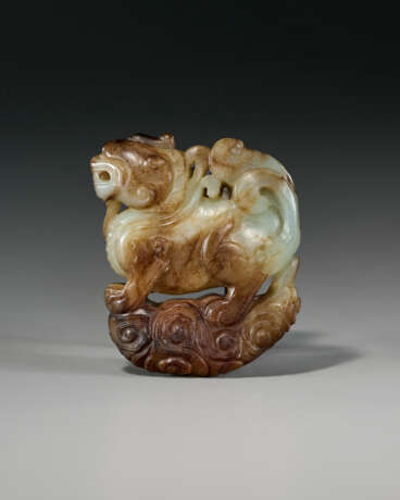 A GREY AND BROWN JADE CARVING OF A MYTHICAL BEAST SUPPORTED ON VAPOR - photo 2