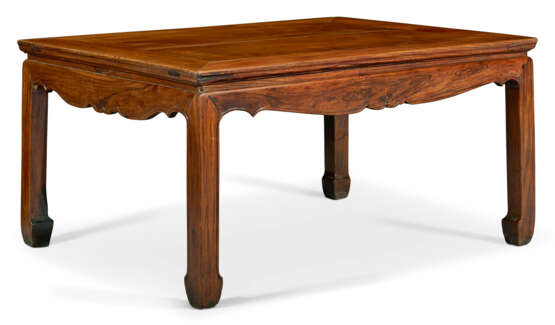 A HUANGHUALI LOW TABLE - photo 1