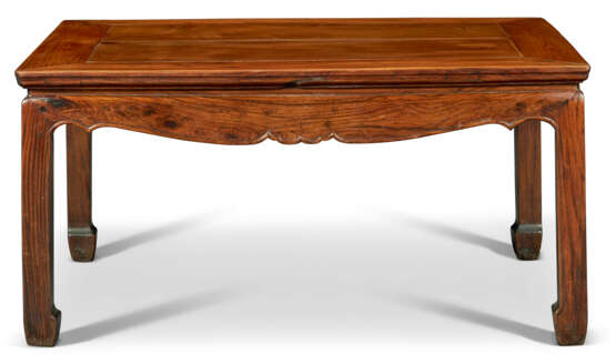 A HUANGHUALI LOW TABLE - Foto 3