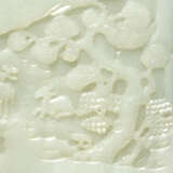 A WELL-CARVED PALE GREENISH-WHITE JADE TABLE SCREEN - фото 3