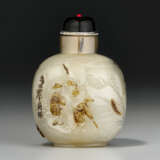 A LARGE CARVED AGATE SNUFF BOTTLE - фото 2