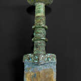 A RARE TURQUOISE-INLAID BRONZE SWORD - photo 4