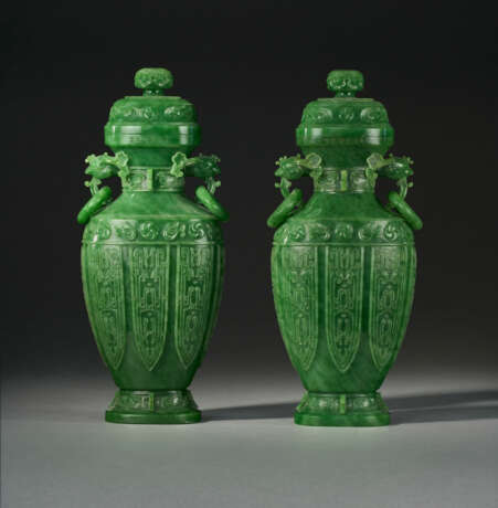 A PAIR OF LARGE SPINACH-GREEN JADE VASES AND COVERS - photo 2