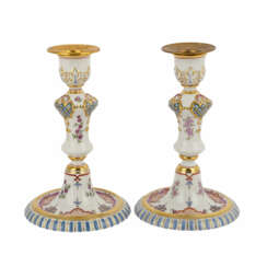 AUGARTEN Paar Kerzenleuchter 'St. Florian', 20. Jahrhundert.