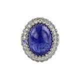 Ring in 18K white gold with tanzanite cabochon cut and loose diamonds. Tanzanite 21th century - photo 4