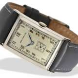 Armbanduhr: Omega Rarität, große Art déco Herrenuhr mit Platingehäuse, Omega 1930, gefertigt für den bekannten Juwelier Udal & Ballou in New York - фото 1