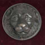 Renaissance-Türklopfer in Form eines Löwenkopfes - photo 1