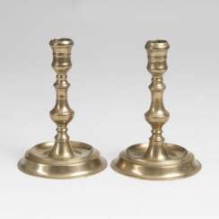 Paar barocker Bronze-Kerzenleuchter