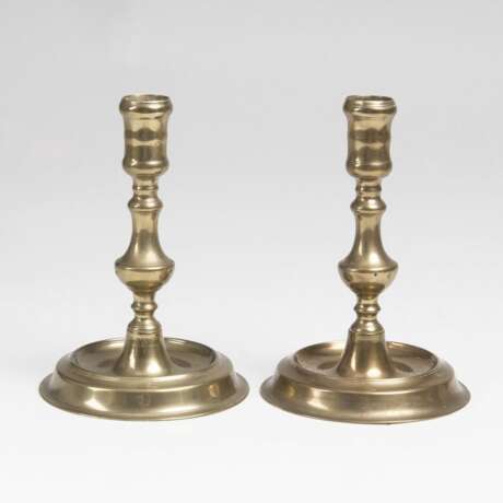 Paar barocker Bronze-Kerzenleuchter - photo 1