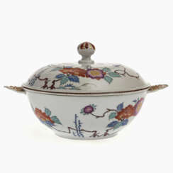 A small tureen