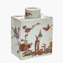 A tea caddy with Chinese holding fans