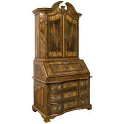 A bureau cabinet