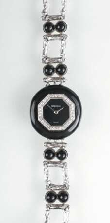 Schmuck-Armbanduhr mit Onyx und Diamanten von Juwelier Wilm - фото 1