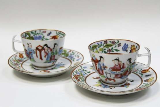“A pair of cups and saucers China 18th century” - photo 1
