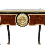 Magnificent writing desk in wood and gilded bronze Louis XV style. Wood 19th century - photo 7