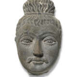 A GREY SCHIST HEAD OF BUDDHA - photo 2