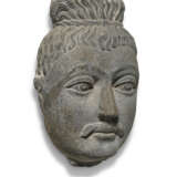 A GREY SCHIST HEAD OF BUDDHA - photo 4