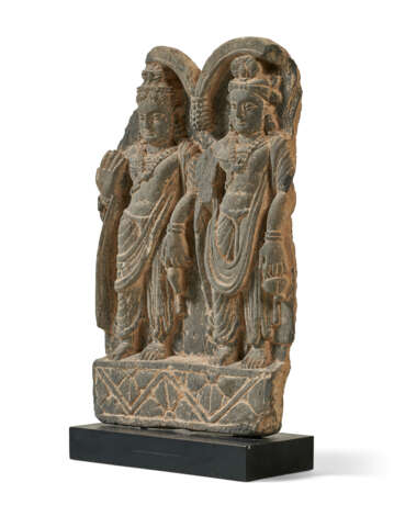 A GREY SCHIST FRIEZE DEPICTING BODHISATTVAS - photo 2