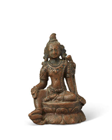 A RARE COPPER FIGURE OF MANJUSHRI - photo 1