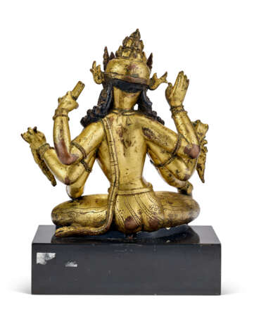 AN IMPORTANT GILT-BRONZE FIGURE OF VASUDHARA - photo 4