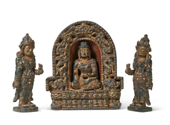 A BLACK STONE TRIAD WITH BUDDHA AND BODHISATTVAS - фото 1