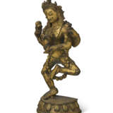 A GILT-BRONZE FIGURE OF VAJRAVARAHI - фото 2