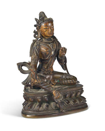 A BRONZE FIGURE OF TARA - photo 2