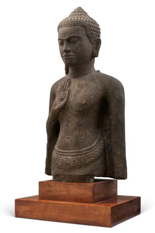 A GREY SANDSTONE BUST OF BUDDHA SHAKYAMUNI - Foto 1