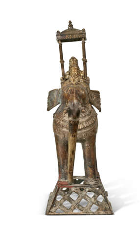 A BRONZE ELEPHANT WITH A MAHOUT AND DEITY - Foto 4