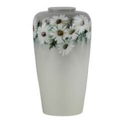 Vase Daisies. Imperial Porcelain Factory, 1915. 