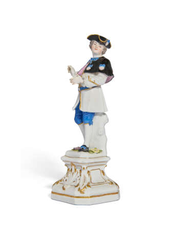 A MEISSEN PORCELAIN FIGURE OF A PILGRIM ON AN INTEGRAL PEDESTAL BASE - photo 2