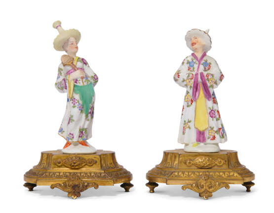 TWO ORMOLU-MOUNTED MEISSEN PORCELAIN CHINOISERIE FIGURES - photo 1